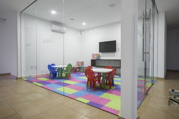 Anah Suites