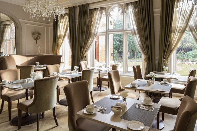 St Paul's Hotel