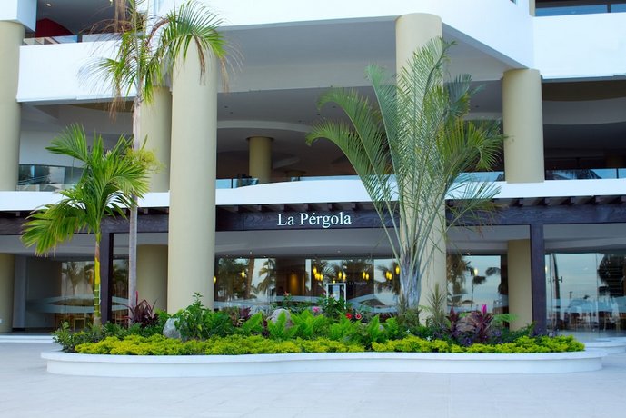 Suites Family Emotion by Marival Resort - All Inclusive