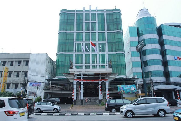 OYO 126 Business Hotel