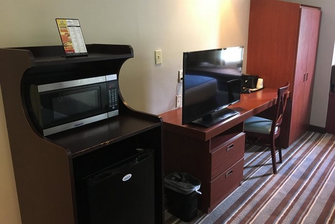 Super 8 by Wyndham Harbison Parkridge Hospital Hotel