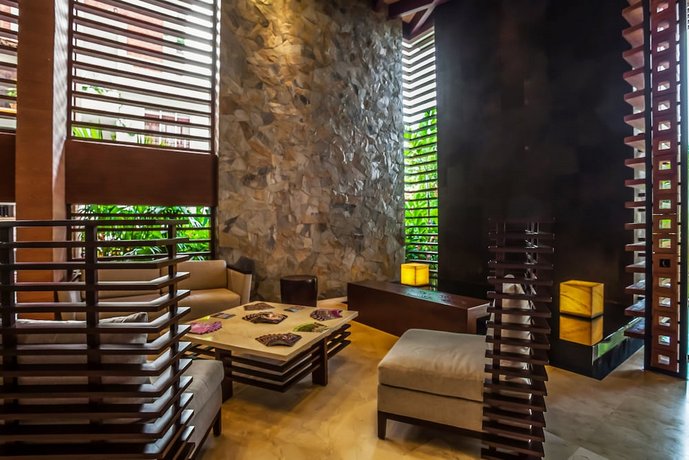 Pinnacle Resorts 220
