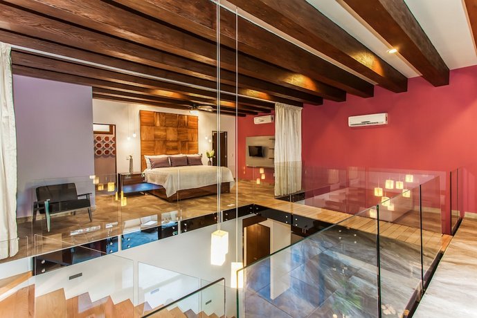 Pinnacle Resorts 220