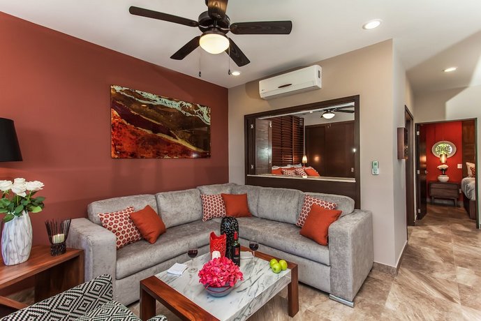 Pinnacle Resorts 220