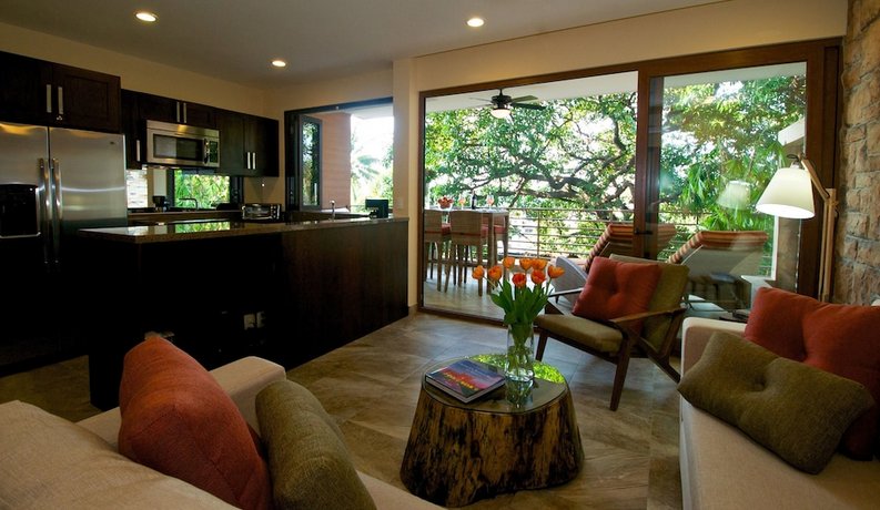 Pinnacle Resorts 220