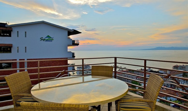 Pinnacle Resorts 220
