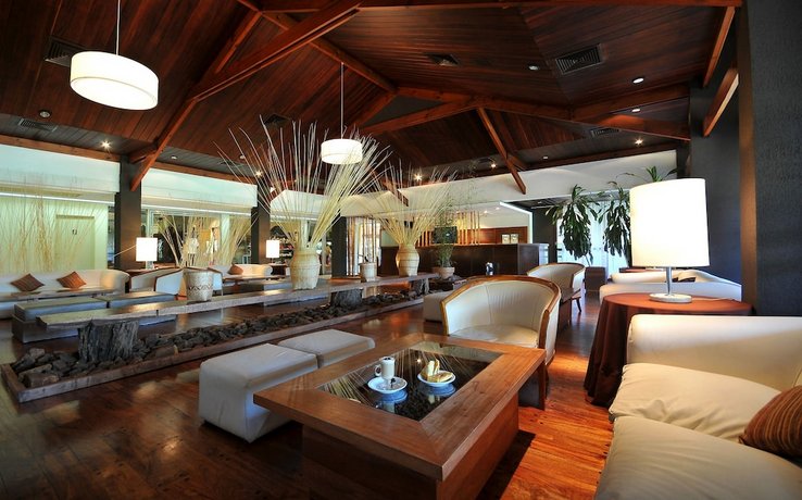 Hotel Raices Esturion