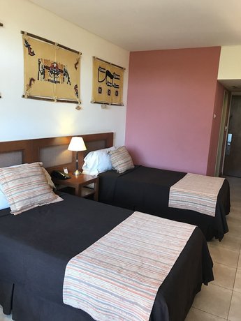 Hotel Raices Esturion