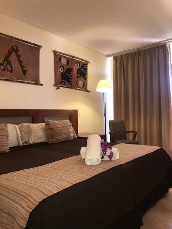 Hotel Raices Esturion