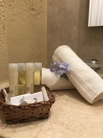 Hotel Raices Esturion