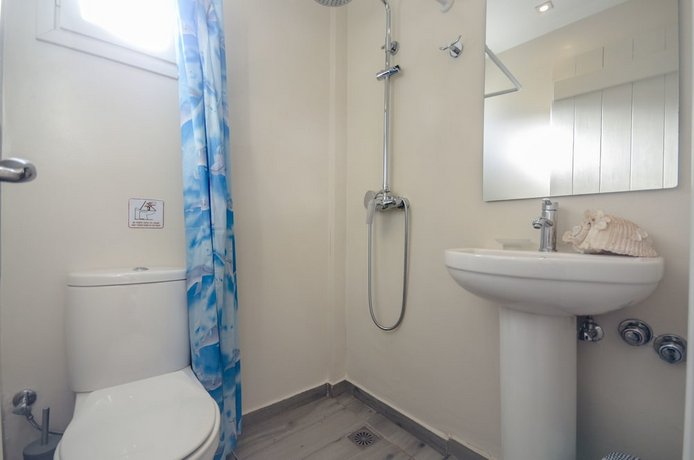 Depis Suites & Apartments