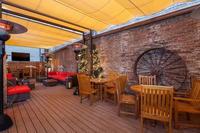 Bar_Restaurant