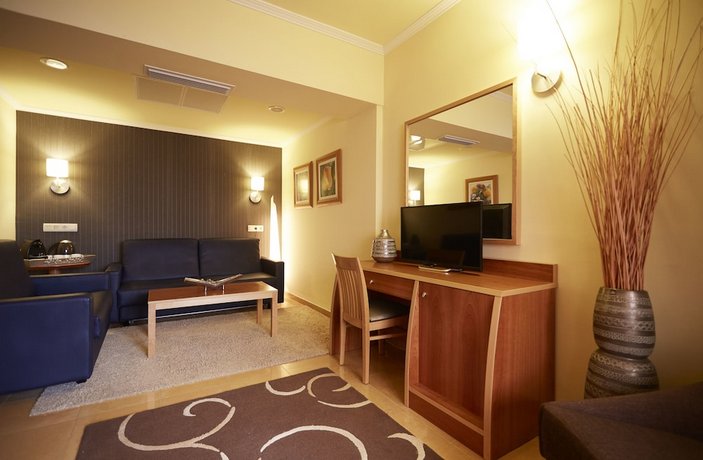 Invisa Hotel La Cala- Adults Only