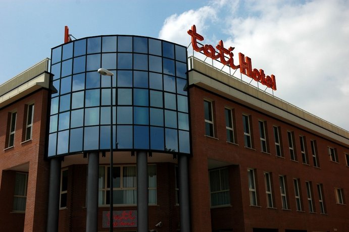 Tati Hotel