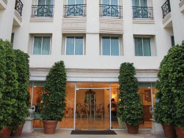 Romance Serviced Apartment