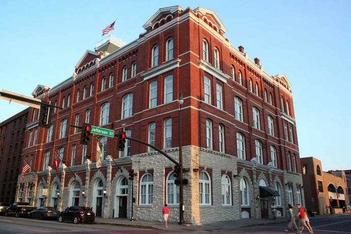 Hotel Indigo Savannah Historic District