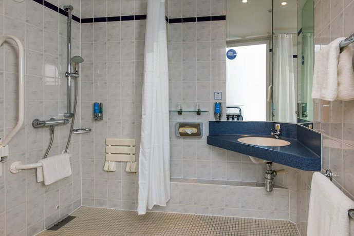 Holiday Inn Express East Midlands Airport