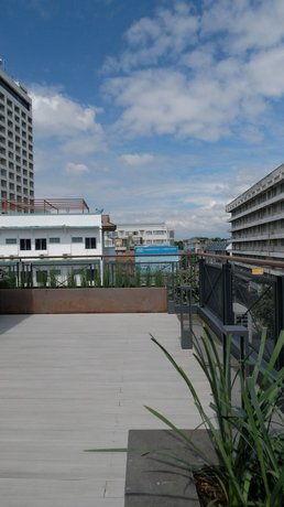 Iron32 Hotel