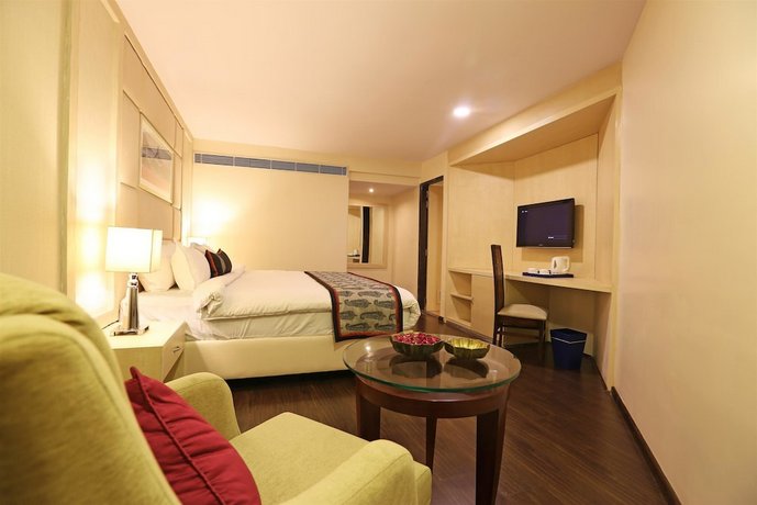 Golden Tulip Jaipur Jaipur