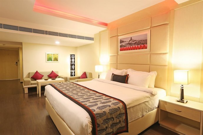 Golden Tulip Jaipur Jaipur