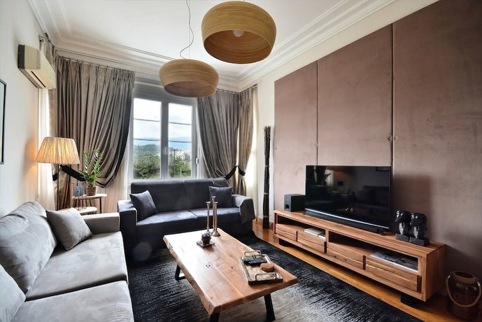 Acropolis Exclusive Residence