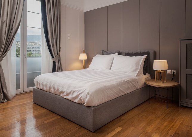 Acropolis Exclusive Residence