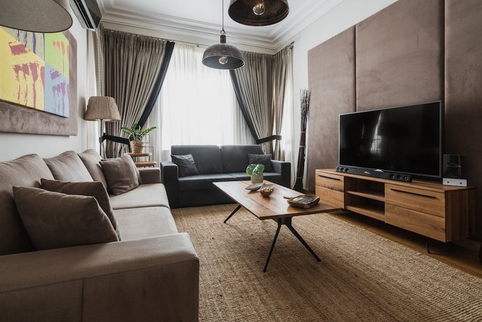 Acropolis Exclusive Residence