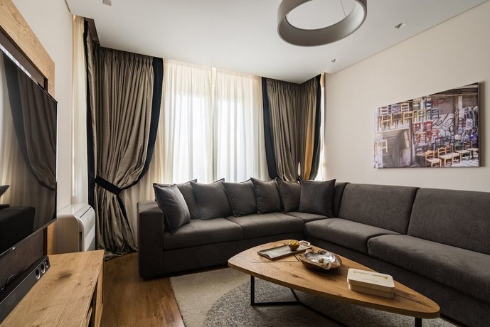 Acropolis Exclusive Residence