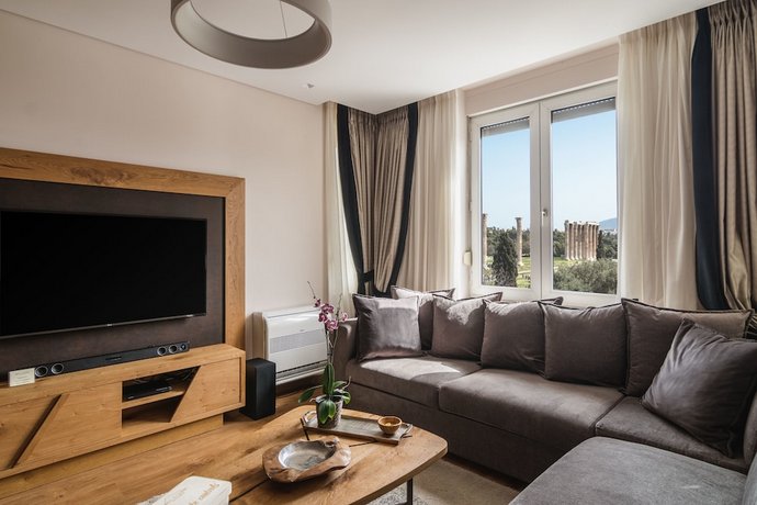 Acropolis Exclusive Residence