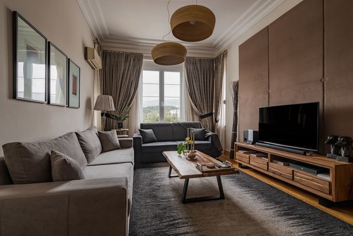 Acropolis Exclusive Residence