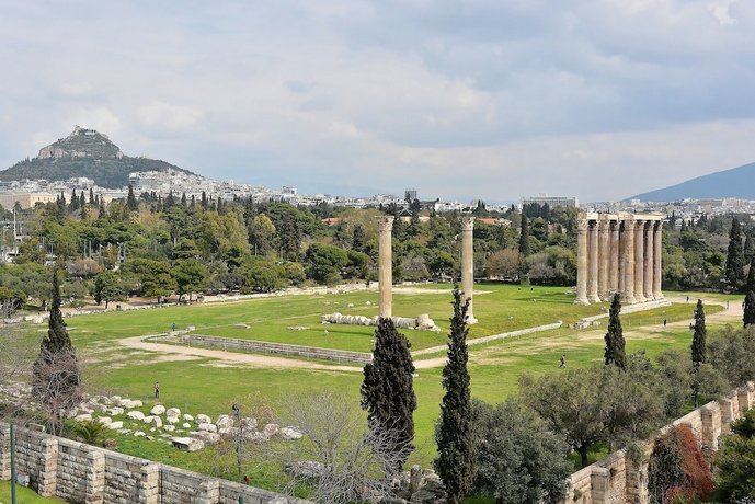 Acropolis Exclusive Residence