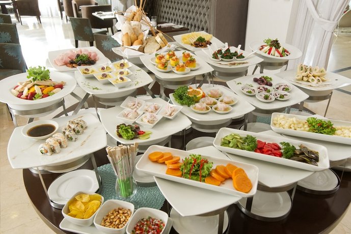 Radisson San Isidro Hotel & Suites