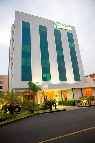 Radisson San Isidro Hotel & Suites
