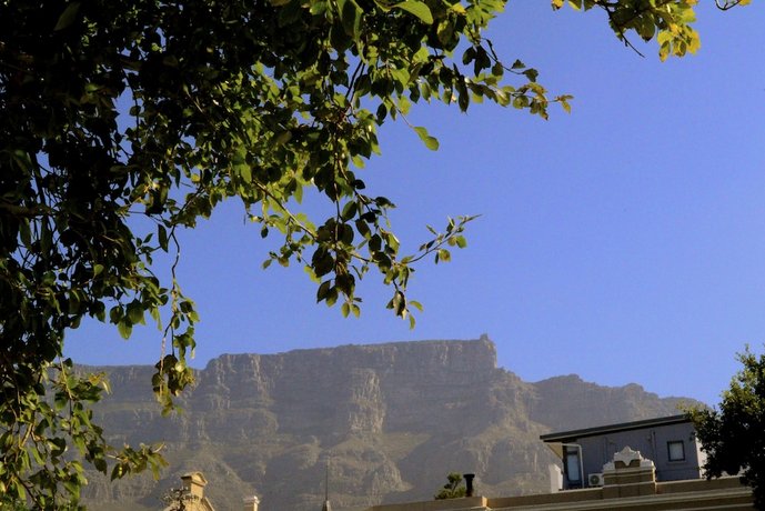iKhaya Lodge