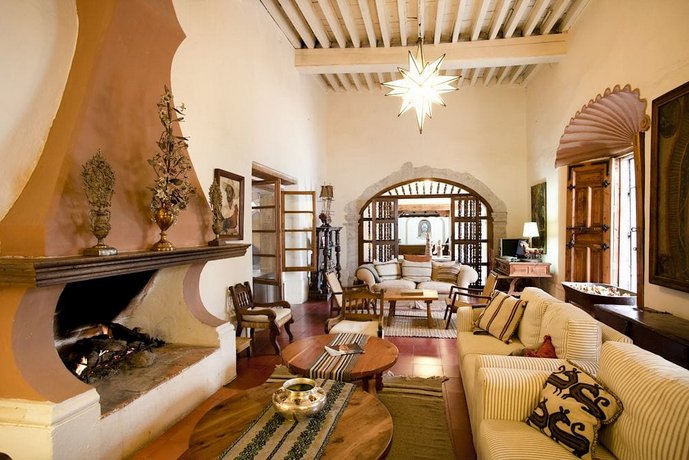 Hotel los Arcos