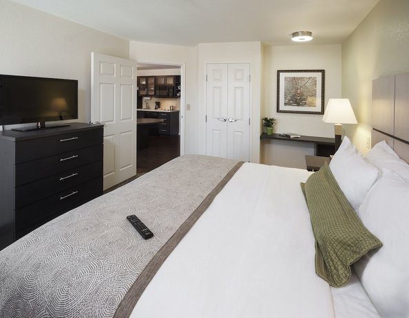 Candlewood Suites OC Airport Irvine West