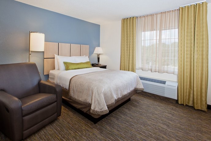 Candlewood Suites OC Airport Irvine West