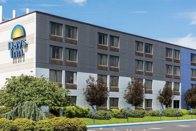 Days Inn by Wyndham Horsham Philadelphia