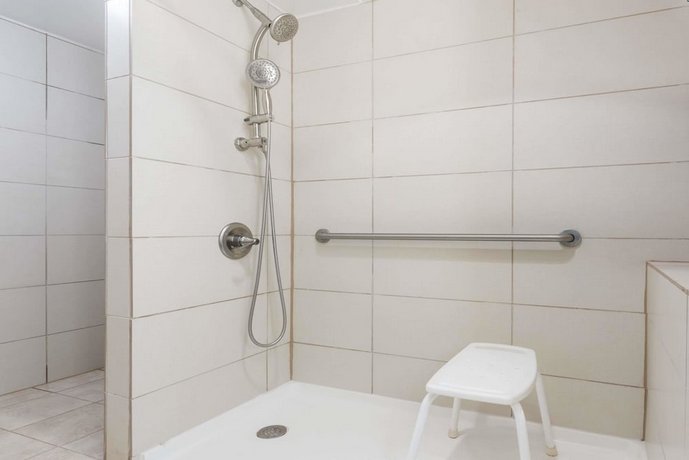 Days Inn by Wyndham Horsham Philadelphia
