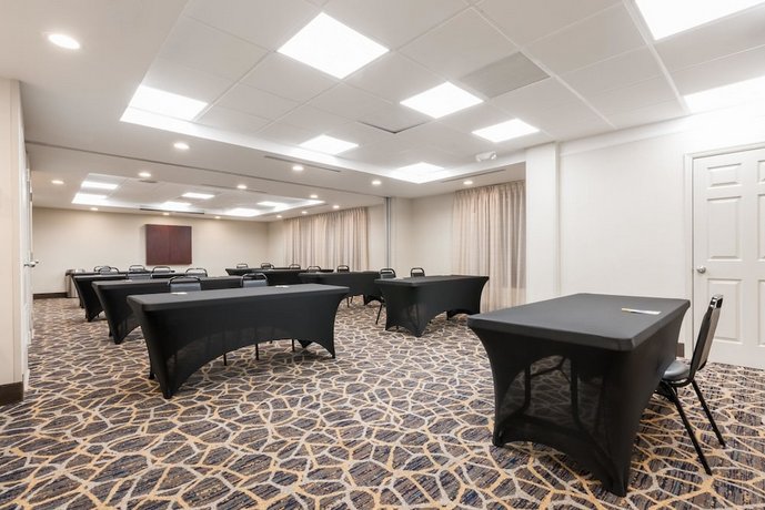 Days Inn by Wyndham Horsham Philadelphia