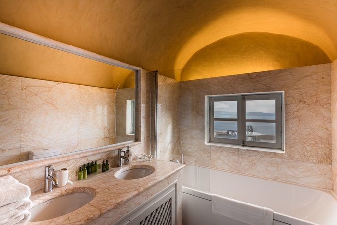 Armeni Luxury Villas