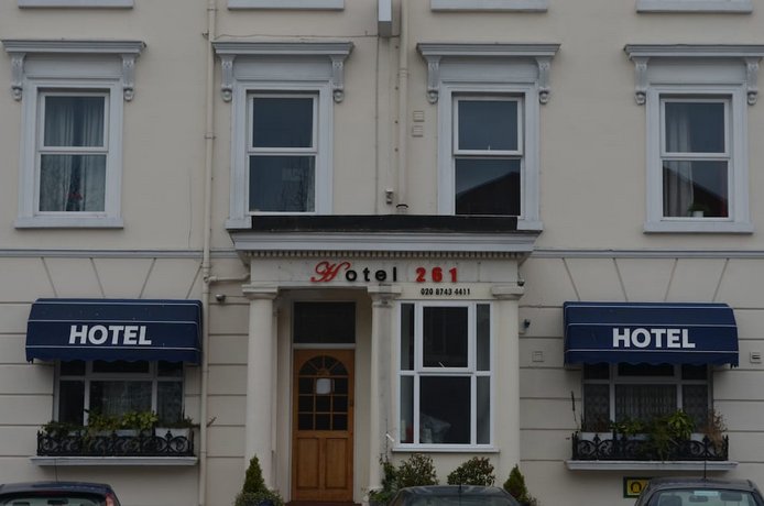 Hotel 261