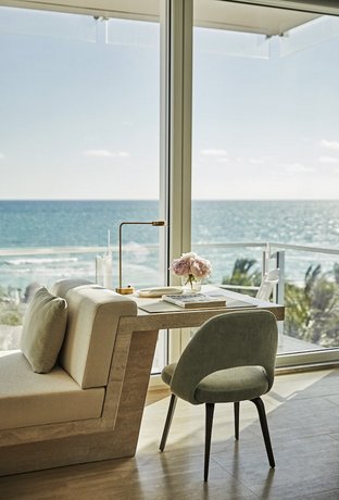 Four Seasons Hotel at The Surf Club