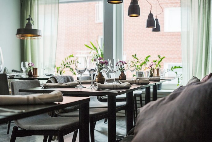 SPiS Hotel & Hostel