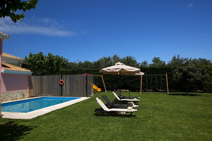 Anthemis Luxury Villas