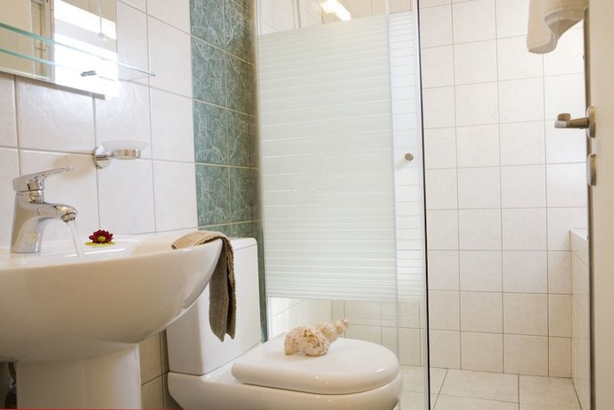 Anthemis Luxury Villas