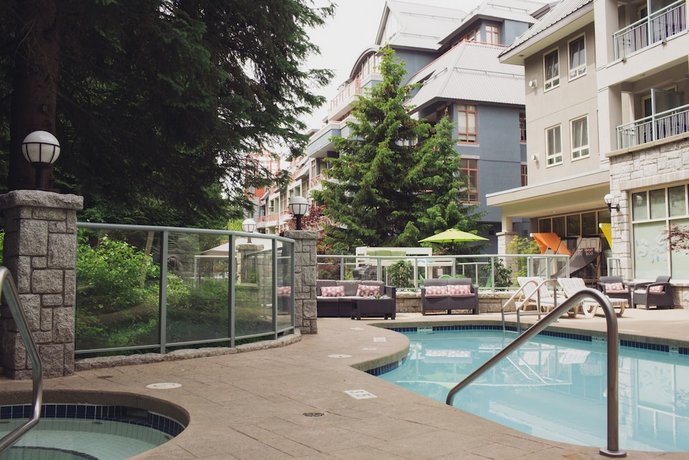 Summit Lodge Boutique Hotel Whistler