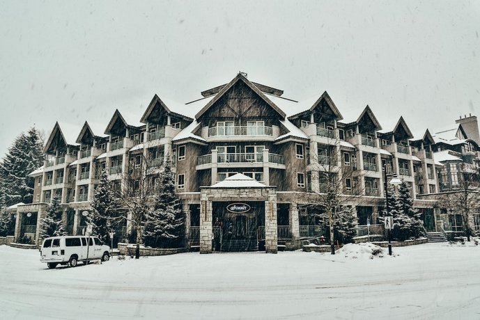 Summit Lodge Boutique Hotel Whistler