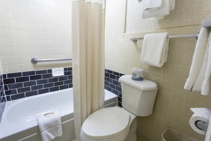 Quality Inn Savannah Historic District
