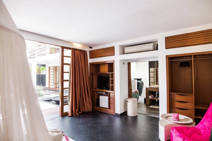 Villa Karishma